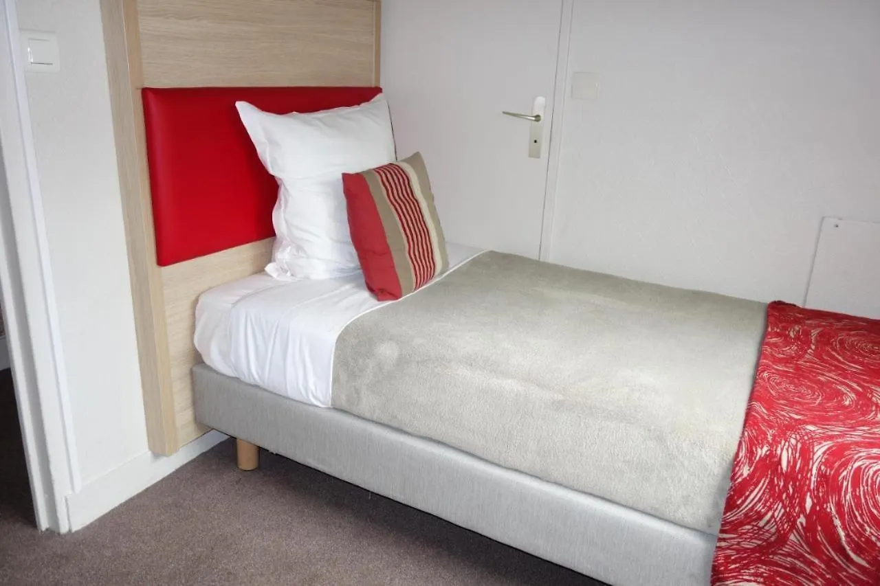 Hotel D'win 2*