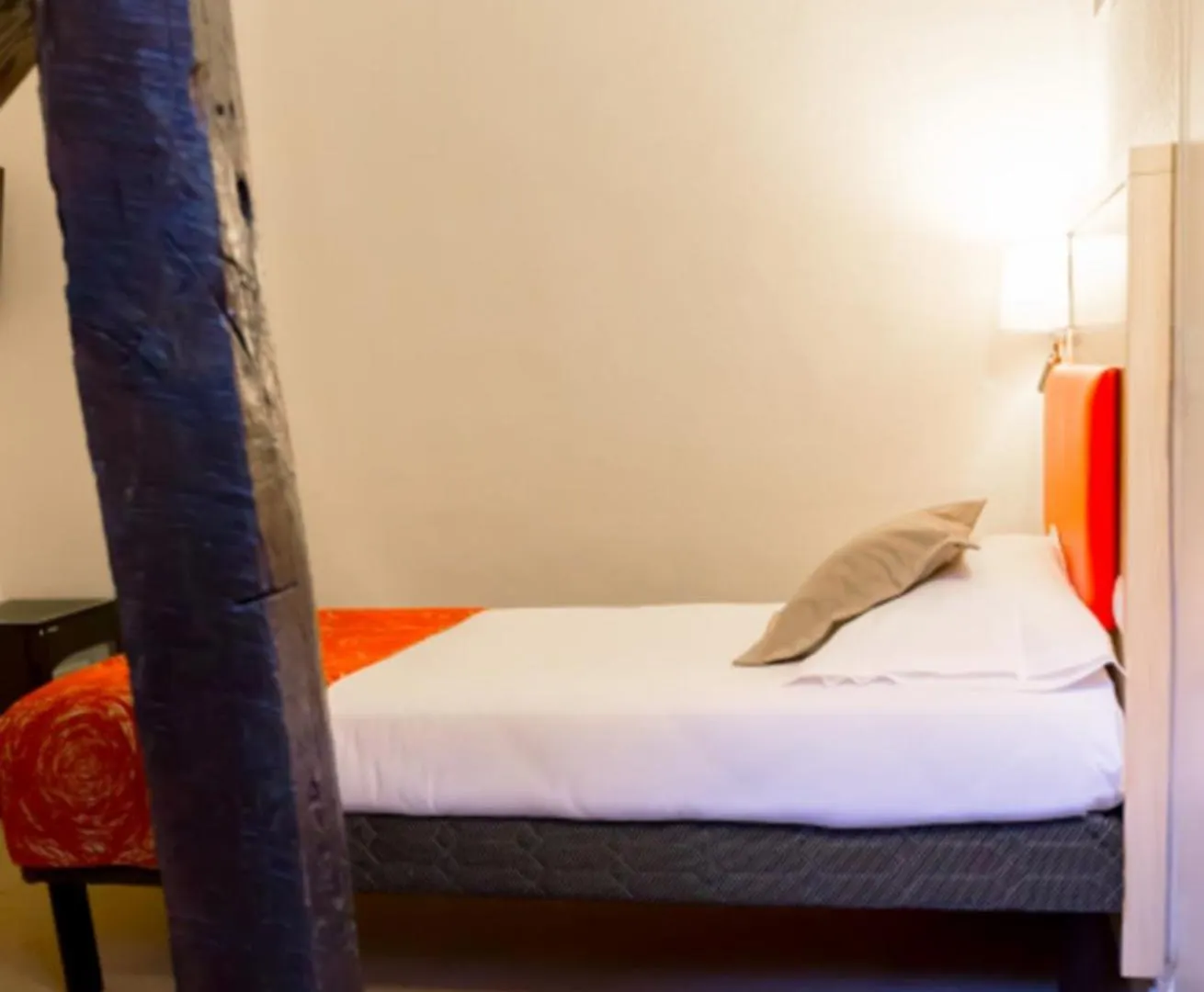 D'win Hotel 2*