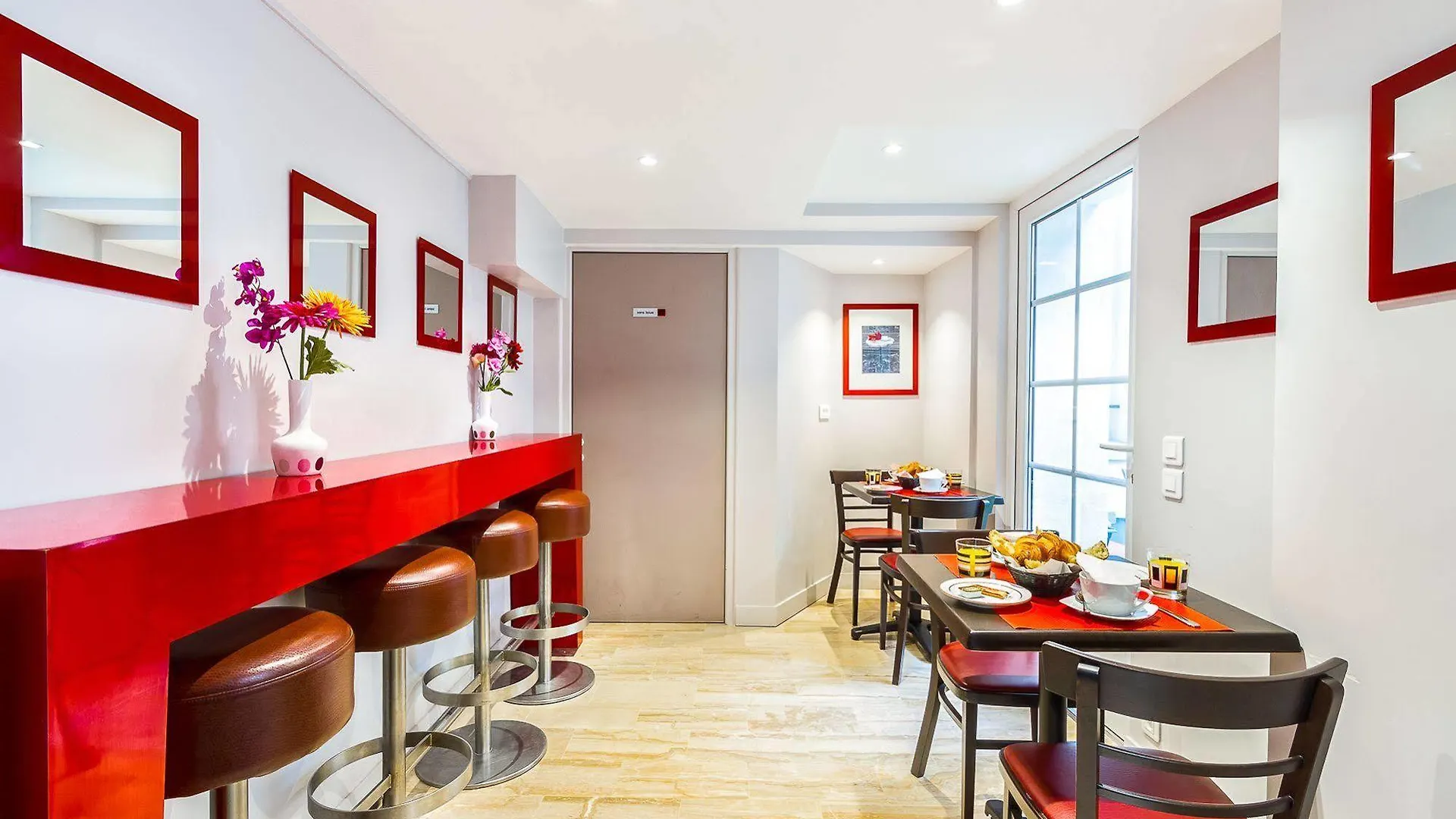 Hotel D'win 2*